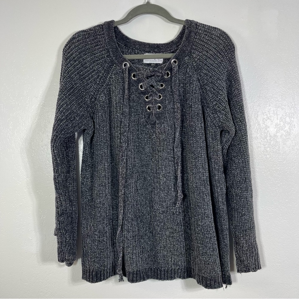 JJ Boutique, Fuzzy Knit Sweater, Size Large. In excellent condition!